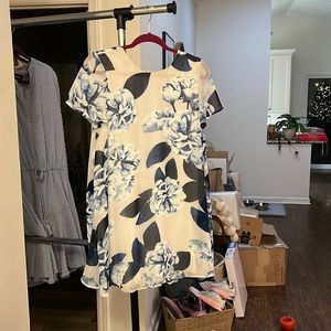 Show me your Mumu blue floral dress